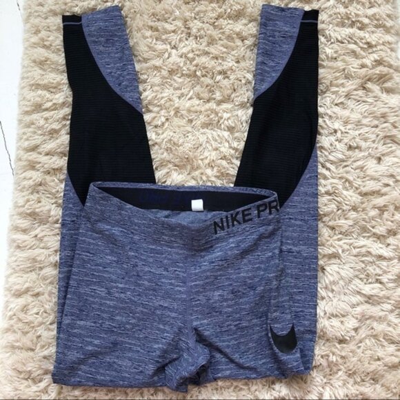 Nike high rise legging - Picture 2 of 5